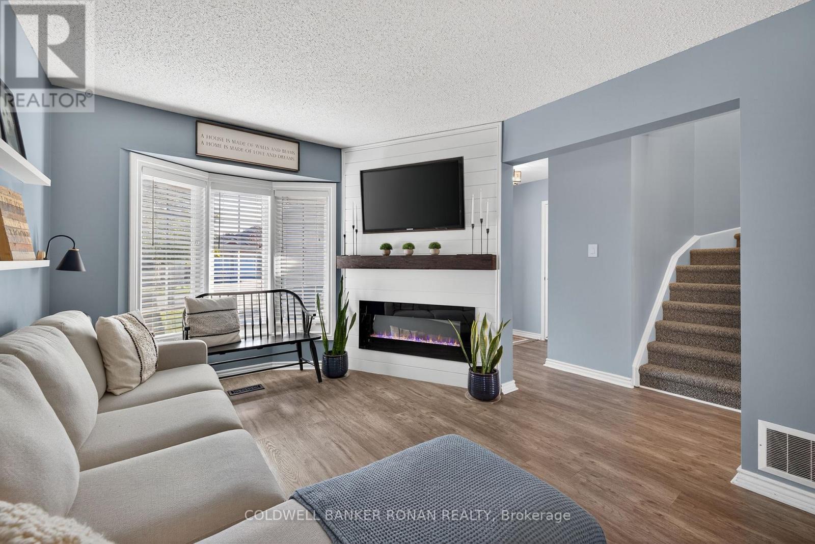 82 Oak Street, New Tecumseth, Ontario  L9R 1P3 - Photo 9 - N12883364