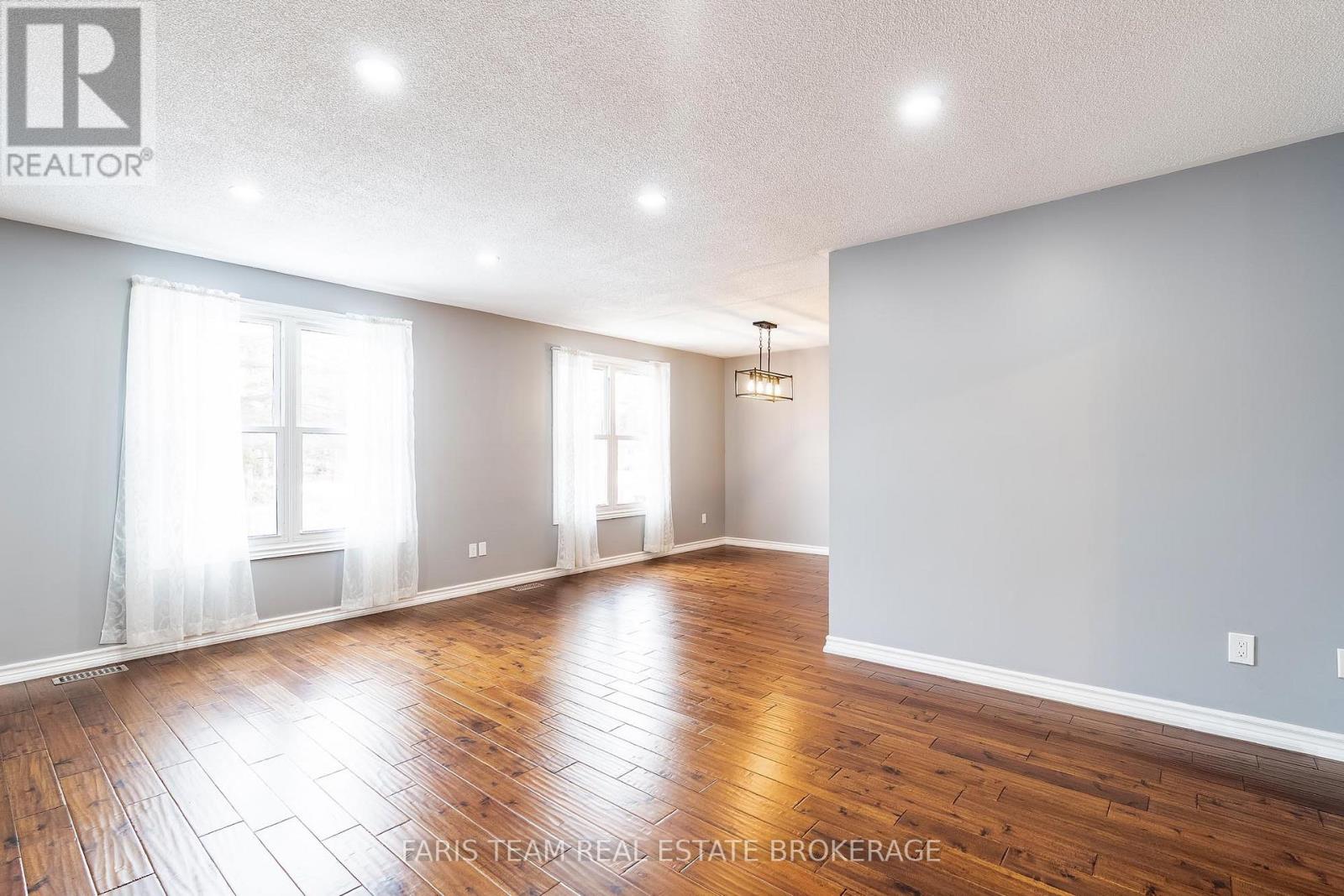 2200 Richard Street, Innisfil, Ontario  L9S 2C4 - Photo 19 - N12883368