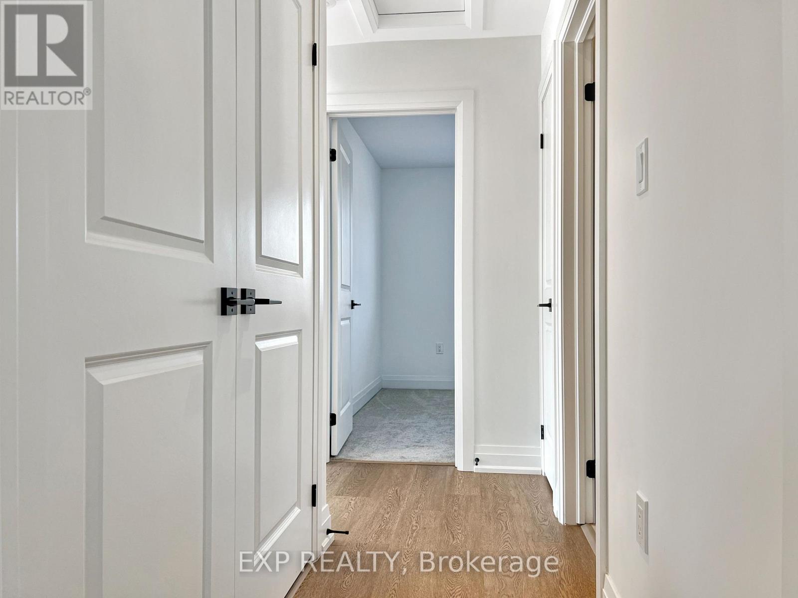 2 Haven Lane, Barrie, Ontario  L9J 0M4 - Photo 25 - S12883372