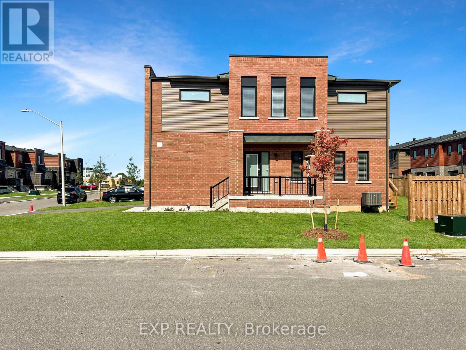 2 Haven Lane, Barrie, Ontario  L9J 0M4 - Photo 34 - S12883372