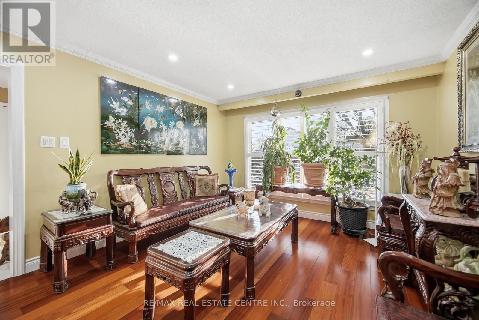 2555 Cynara Road, Mississauga, Ontario  L5B 2R5 - Photo 11 - W12883354