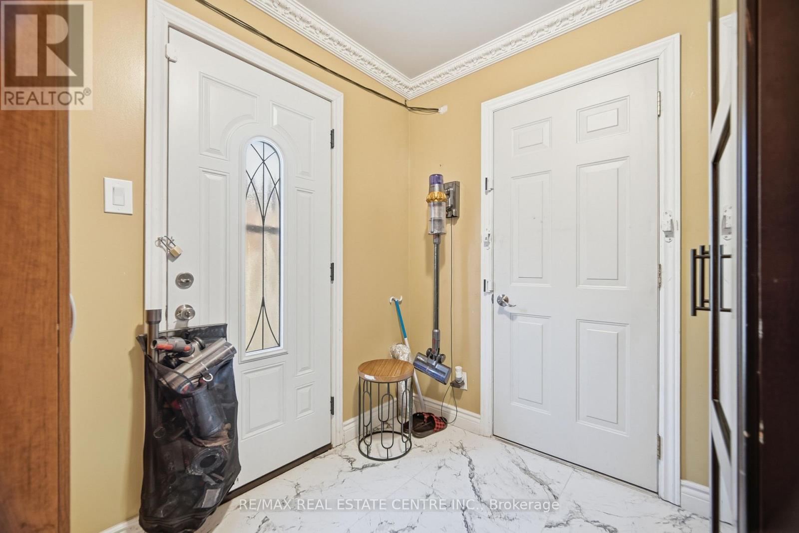 2555 Cynara Road, Mississauga, Ontario  L5B 2R5 - Photo 18 - W12883354