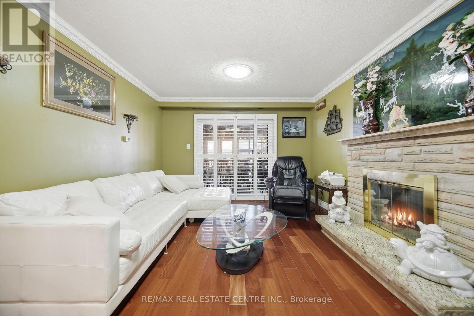 2555 Cynara Road, Mississauga, Ontario  L5B 2R5 - Photo 19 - W12883354