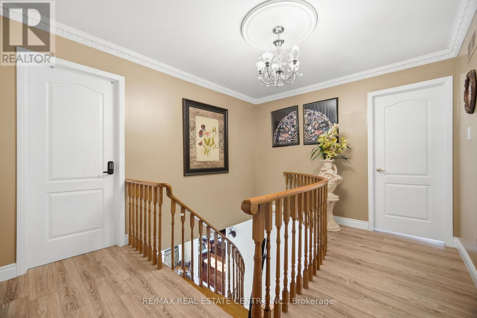 2555 Cynara Road, Mississauga, Ontario  L5B 2R5 - Photo 22 - W12883354