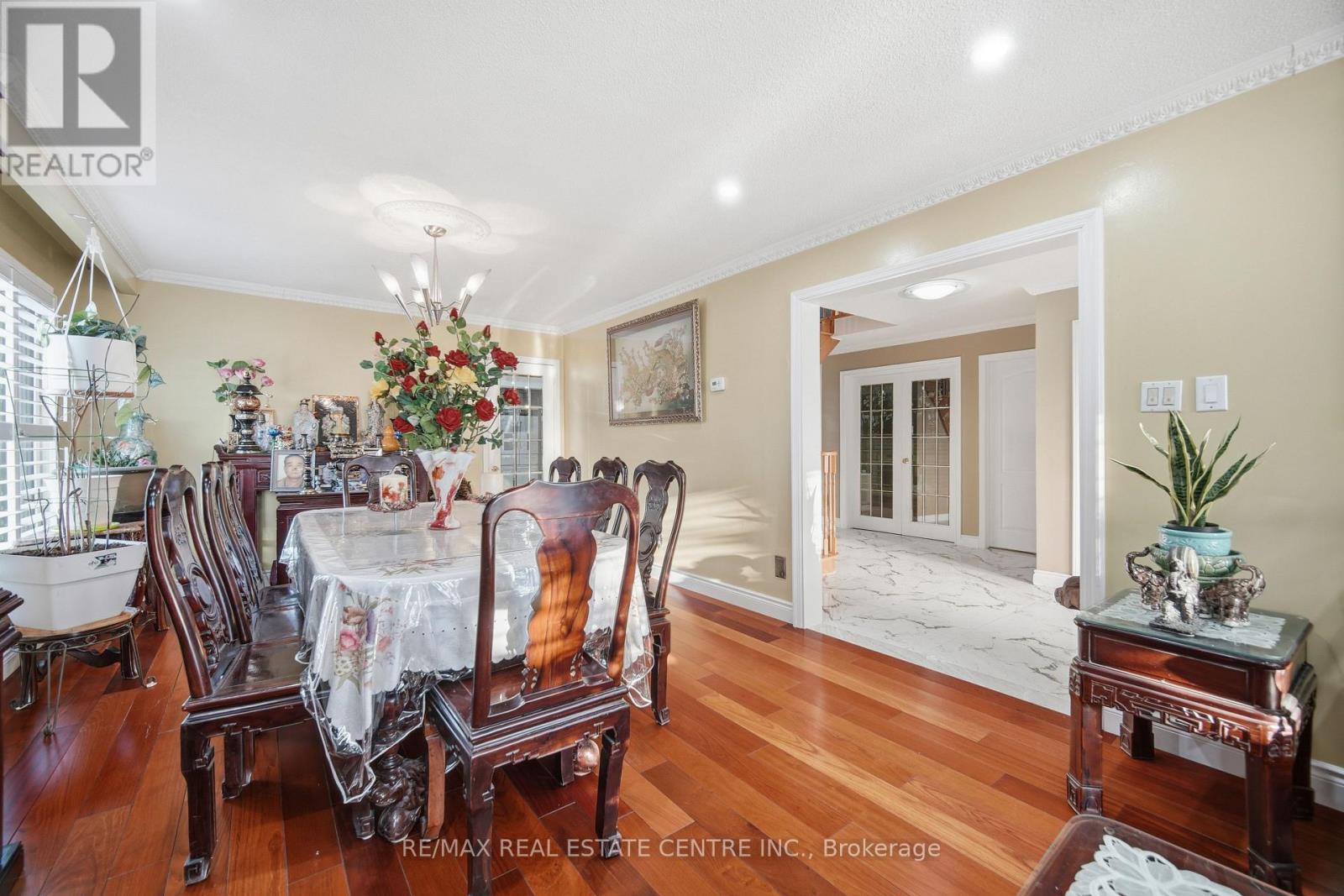 2555 Cynara Road, Mississauga, Ontario  L5B 2R5 - Photo 7 - W12883354