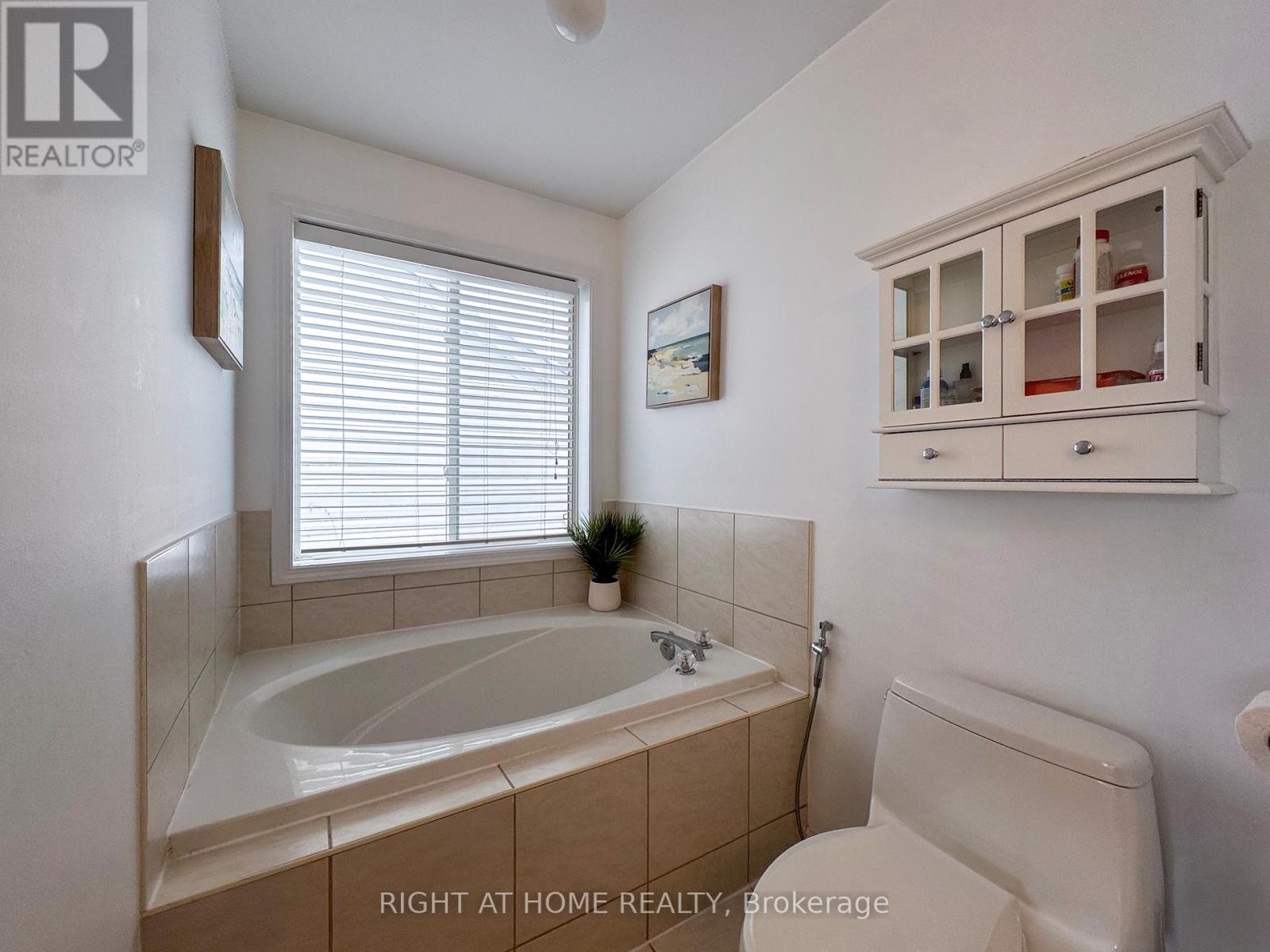 842 Fourth Line, Milton, Ontario  L9T 6M5 - Photo 30 - W12883360