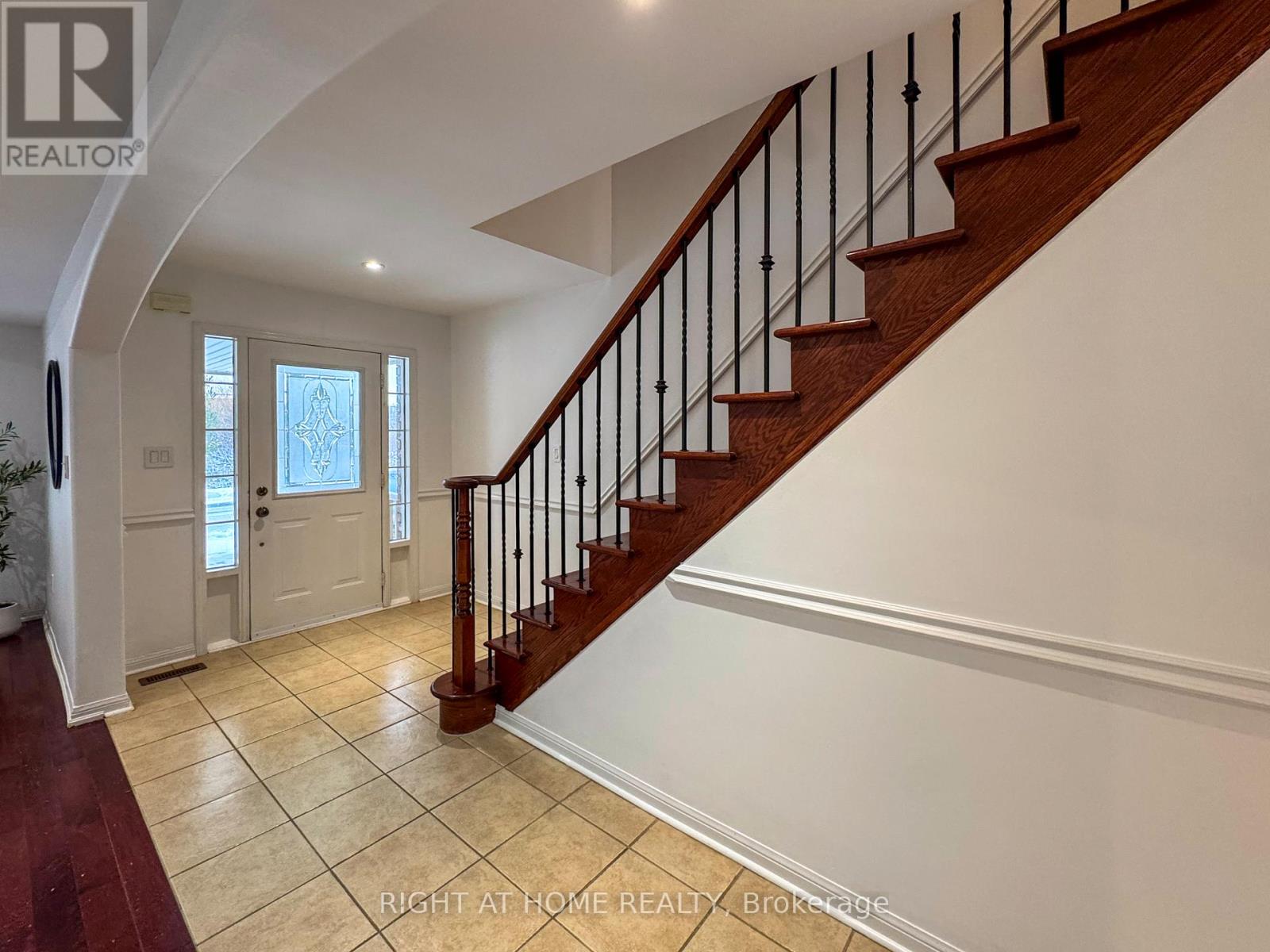 842 Fourth Line, Milton, Ontario  L9T 6M5 - Photo 4 - W12883360