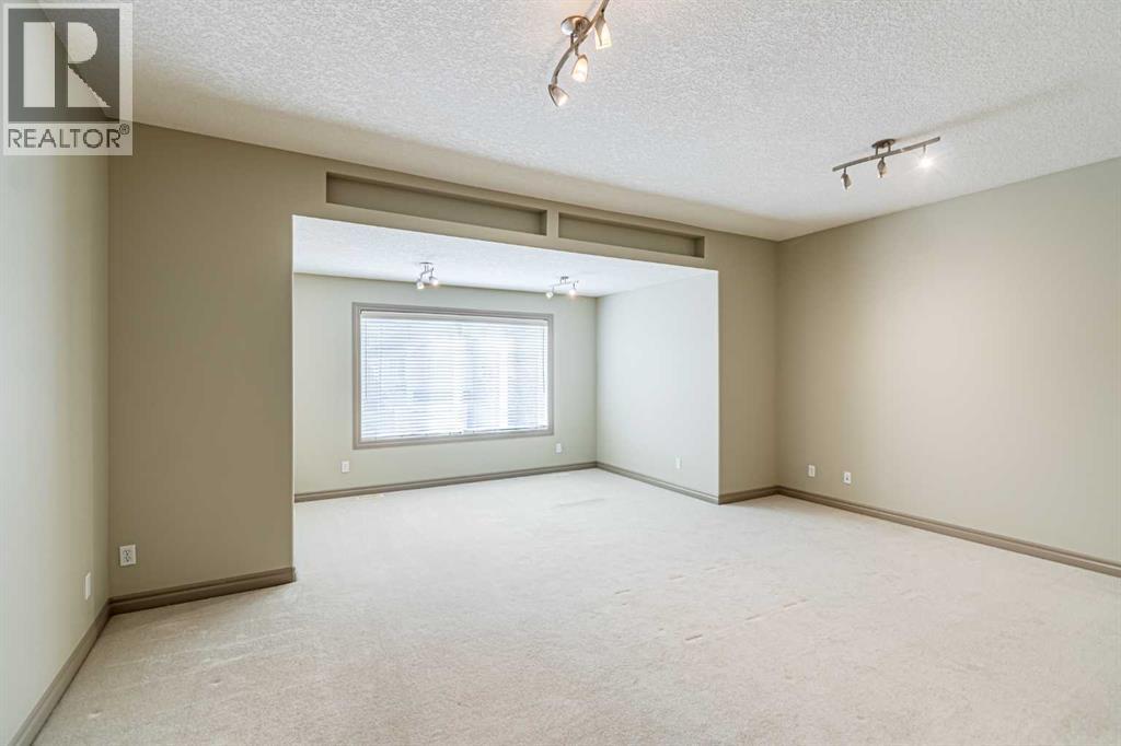 67 Evergreen Row Sw, Calgary, Alberta  t2y 5h9 - Photo 9 - A2289866