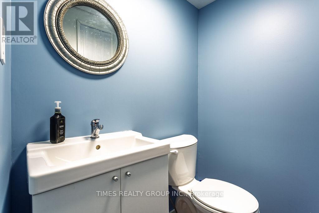 198 Cullum Court, Burlington, Ontario  L7T 4A9 - Photo 25 - W12865074