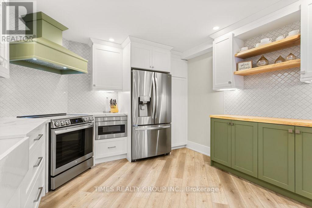 198 Cullum Court, Burlington, Ontario  L7T 4A9 - Photo 11 - W12865074