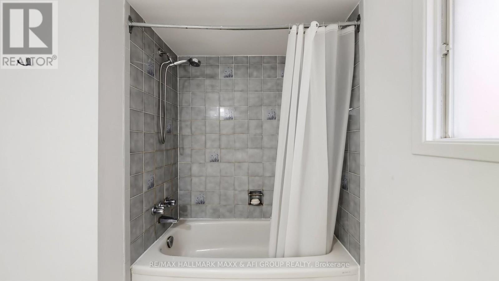 13 Don Head Village Boulevard, Richmond Hill, Ontario  L4C 7M3 - Photo 30 - N12878958