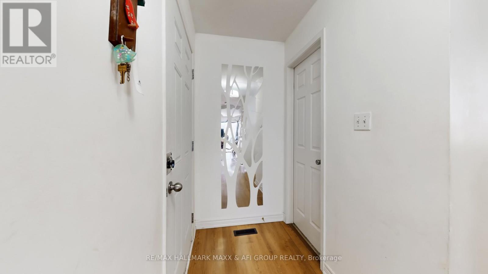 13 Don Head Village Boulevard, Richmond Hill, Ontario  L4C 7M3 - Photo 5 - N12878958