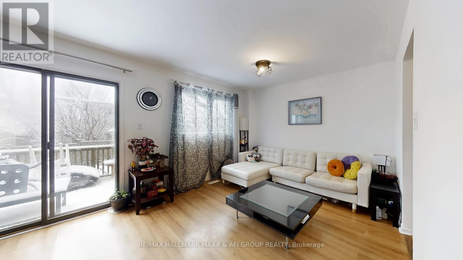 13 Don Head Village Boulevard, Richmond Hill, Ontario  L4C 7M3 - Photo 8 - N12878958