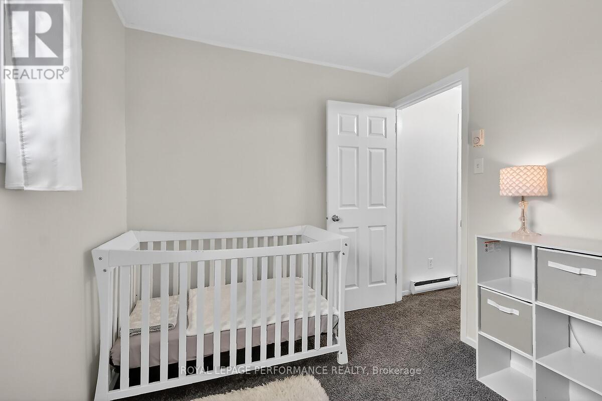 42 Compata Way, Ottawa, Ontario  K1B 4W9 - Photo 26 - X12881084
