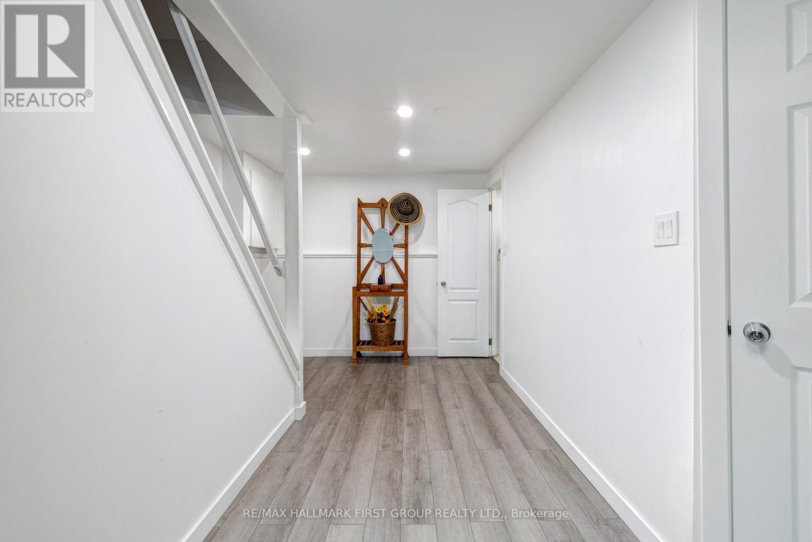 1456 Valley Drive, Oshawa, Ontario  L1J 7Z3 - Photo 12 - E12883402