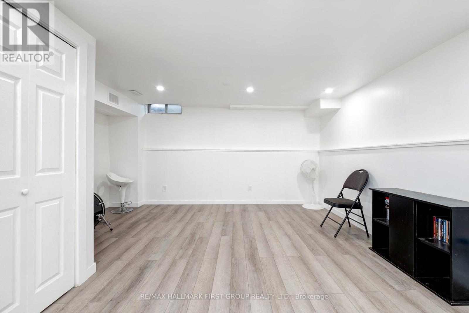 1456 Valley Drive, Oshawa, Ontario  L1J 7Z3 - Photo 13 - E12883402