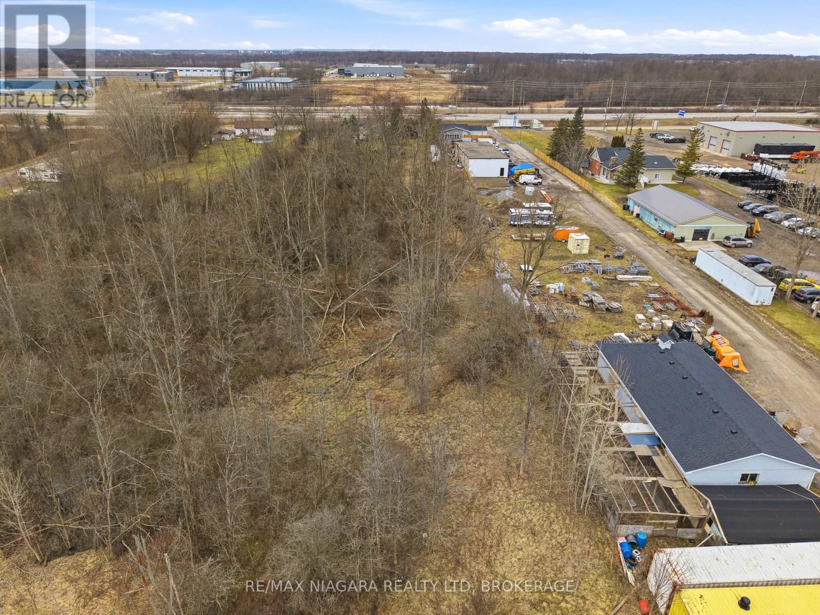 8356 Oakwood Drive, Niagara Falls, Ontario  L2E 6S5 - Photo 10 - X12871144