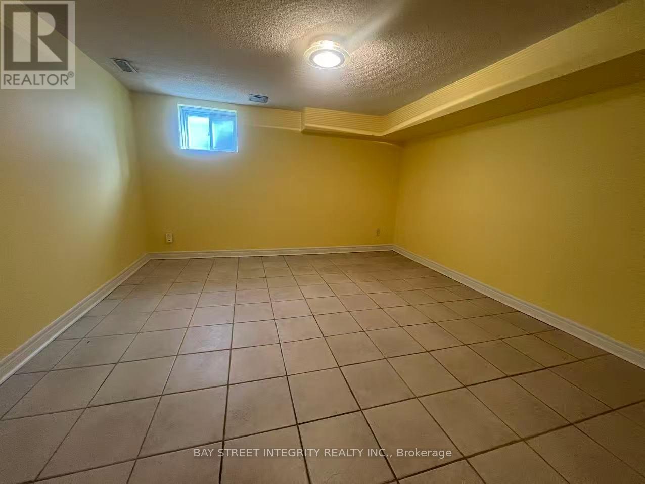 3 English Garden Way, Toronto (Newtonbrook West), Ontario  M2M 4M4 - Photo 16 - C12883398