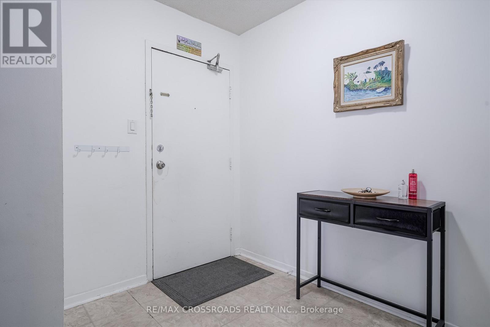 1204 - 15 Sewells Road, Toronto, Ontario  M1B 3V7 - Photo 2 - E12883400