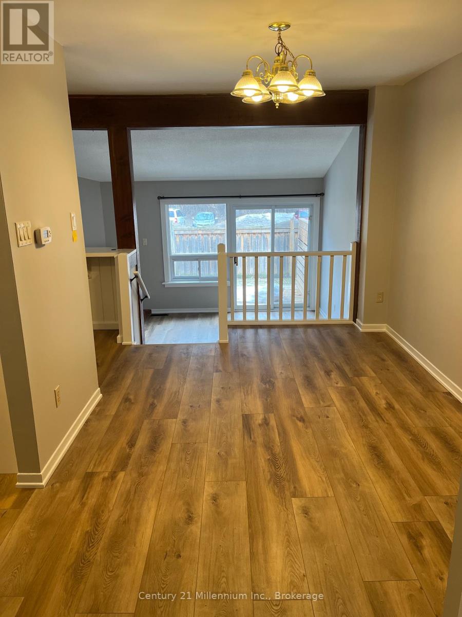 601 Tenth Street, Collingwood, Ontario  L9Y 4K6 - Photo 5 - S12883414