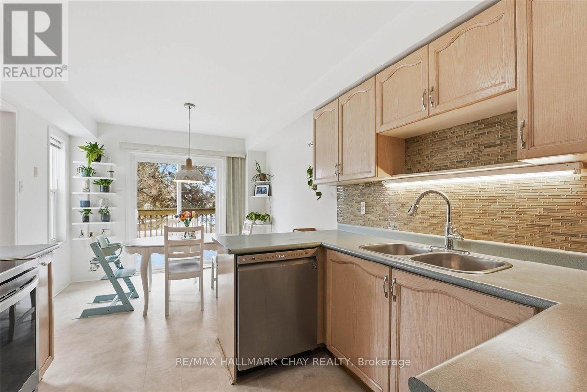 26 - 120 D'ambrosio Drive, Barrie, Ontario  L4N 7W3 - Photo 15 - S12883392