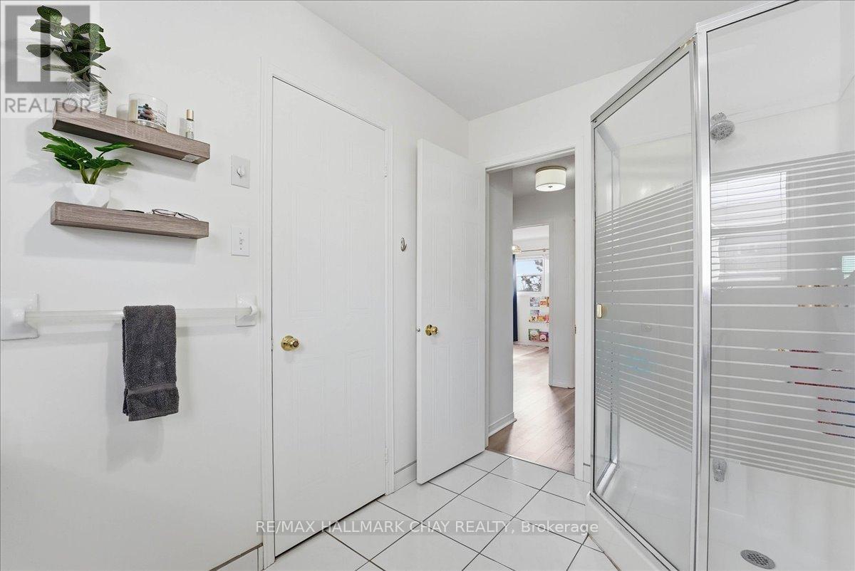 26 - 120 D'ambrosio Drive, Barrie, Ontario  L4N 7W3 - Photo 31 - S12883392