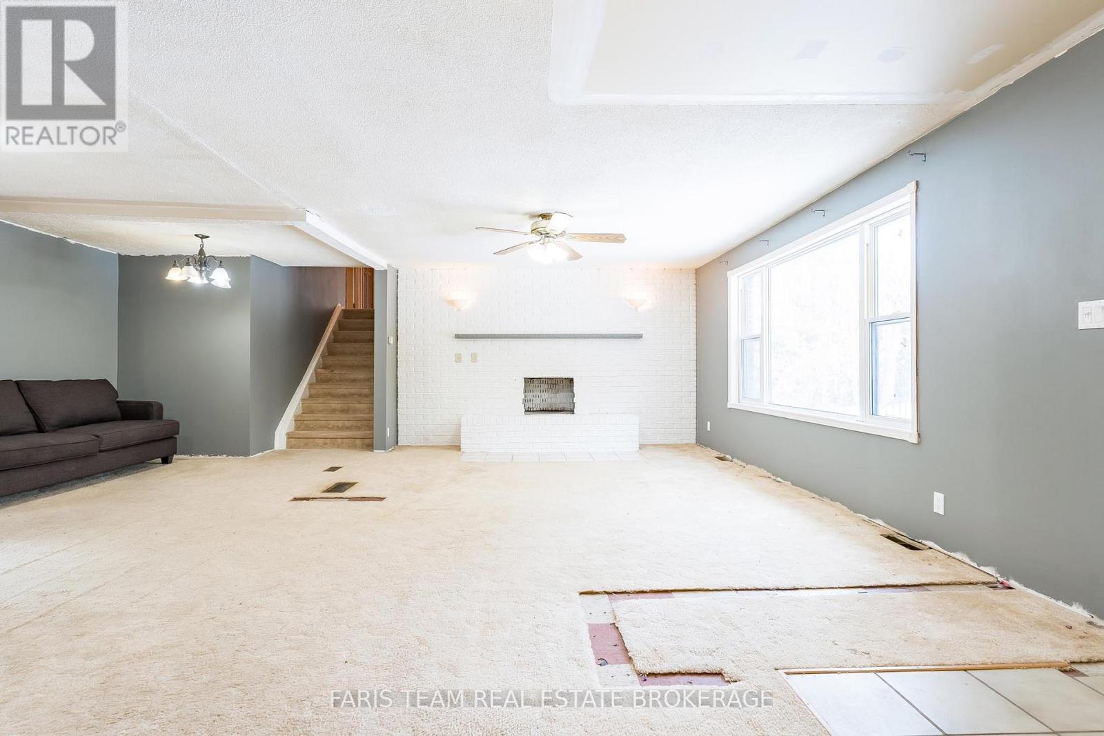 9 Yvonne Crescent, Oro-Medonte, Ontario  L0L 1T0 - Photo 12 - S12883426