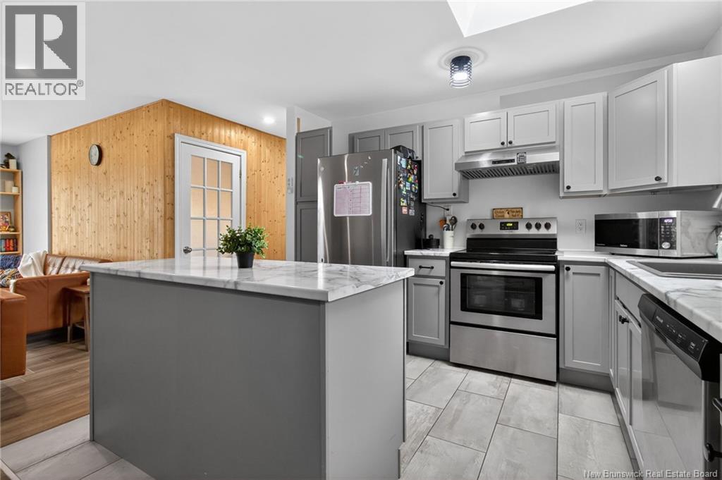 1828 Amirault Street, Dieppe, New Brunswick  E1A 7J8 - Photo 20 - NB135032