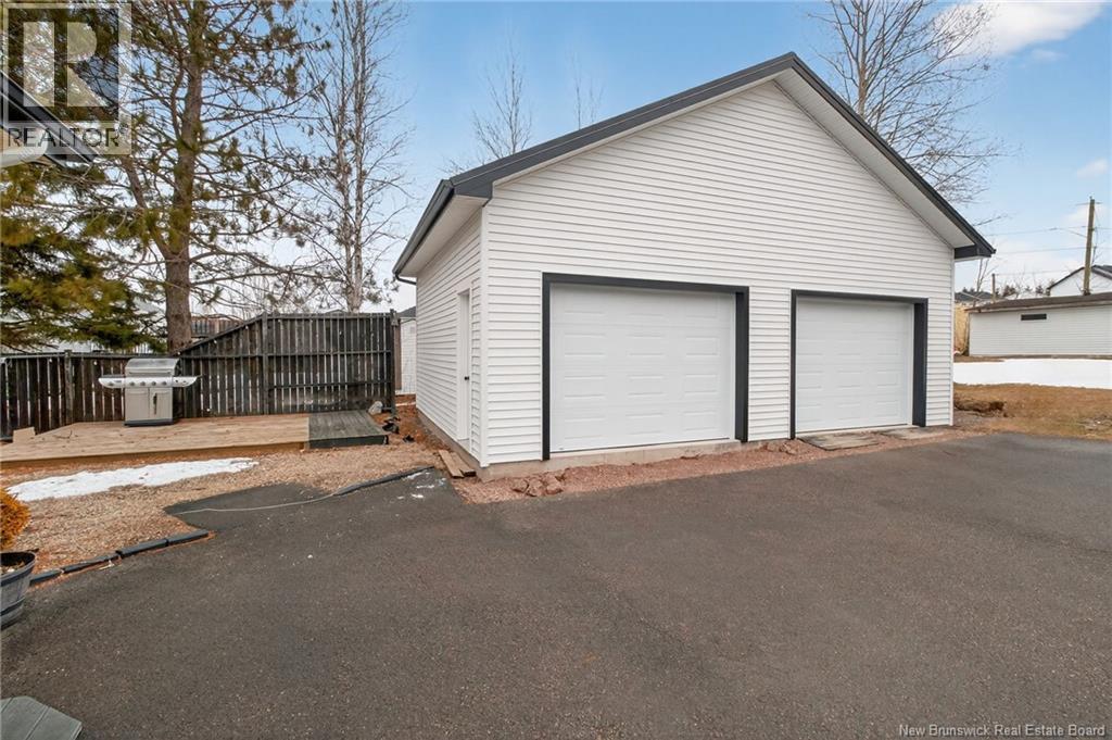 1828 Amirault Street, Dieppe, New Brunswick  E1A 7J8 - Photo 44 - NB135032