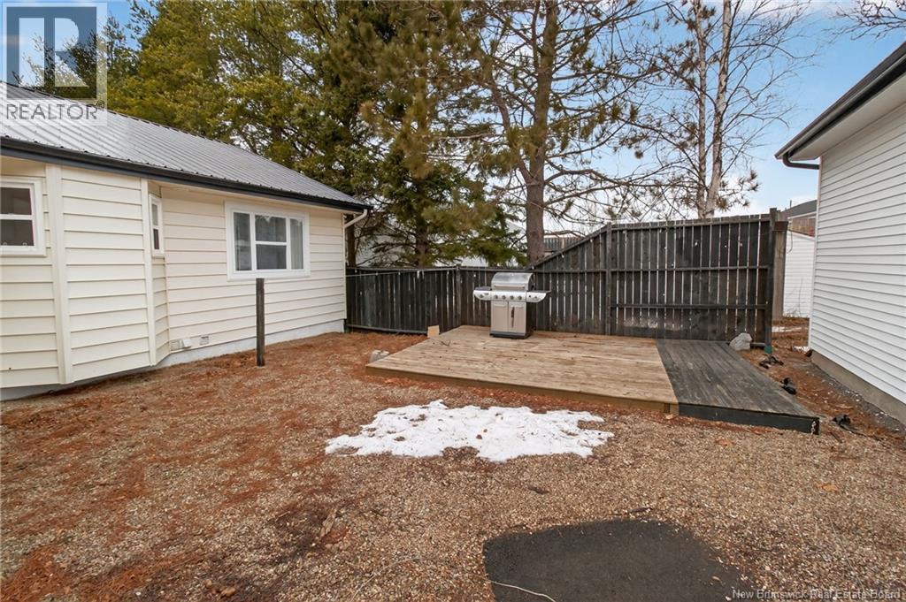 1828 Amirault Street, Dieppe, New Brunswick  E1A 7J8 - Photo 46 - NB135032