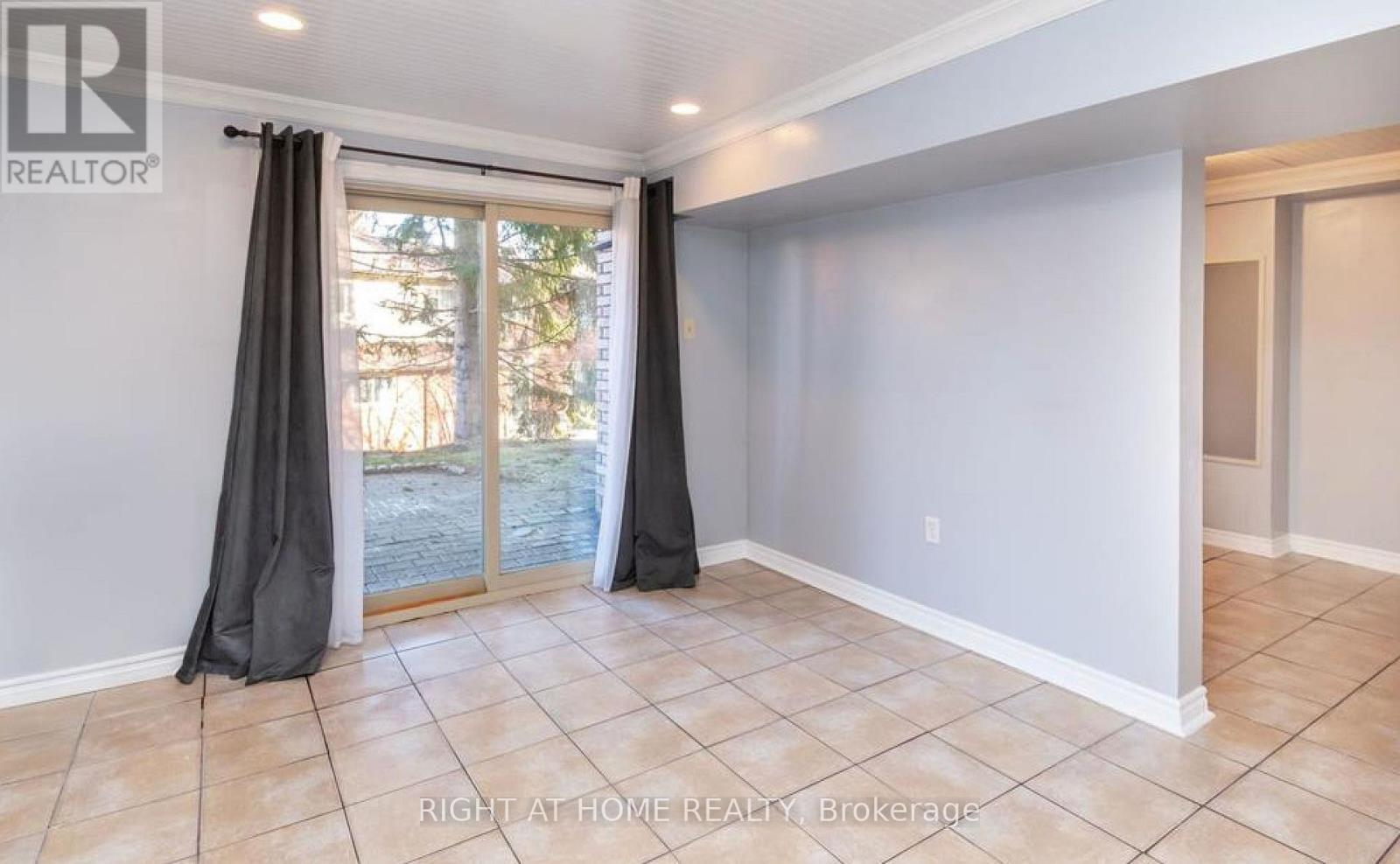 10 - 32 Sawmill Road, Barrie, Ontario  L4N 6X3 - Photo 31 - S12879254