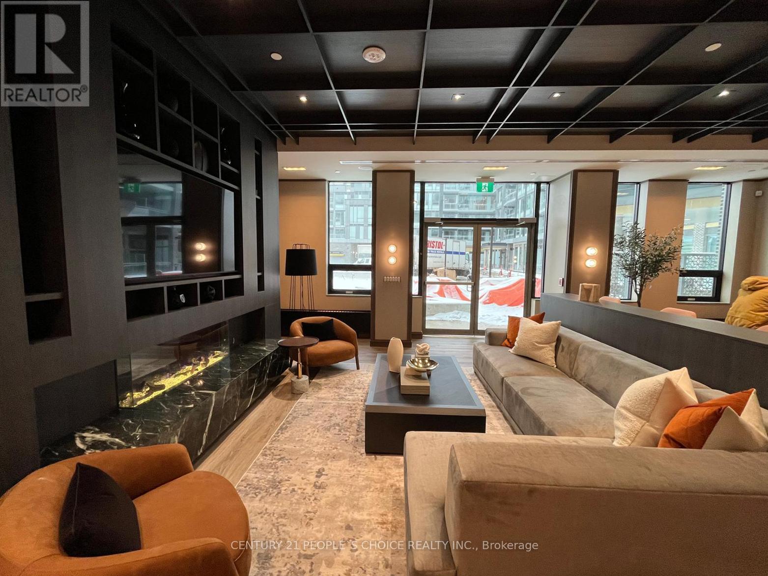 425 - 2501 Saw Whet Boulevard S, Oakville (Ga Glen Abbey), Ontario  L6M 5N2 - Photo 4 - W12883394