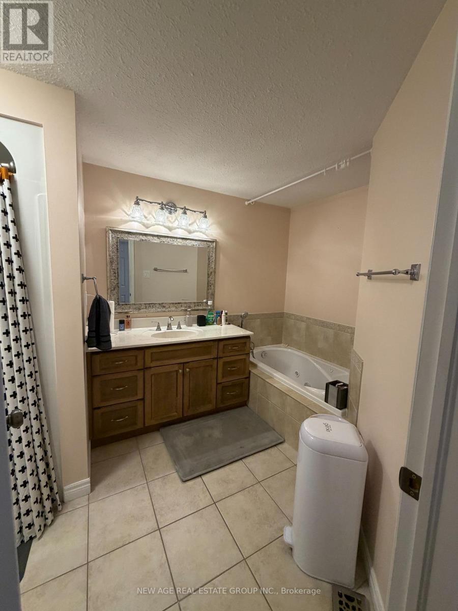 16 Linke Place, Guelph, Ontario  N1E 0G2 - Photo 12 - X12883396