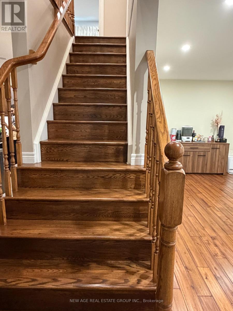 16 Linke Place, Guelph, Ontario  N1E 0G2 - Photo 2 - X12883396