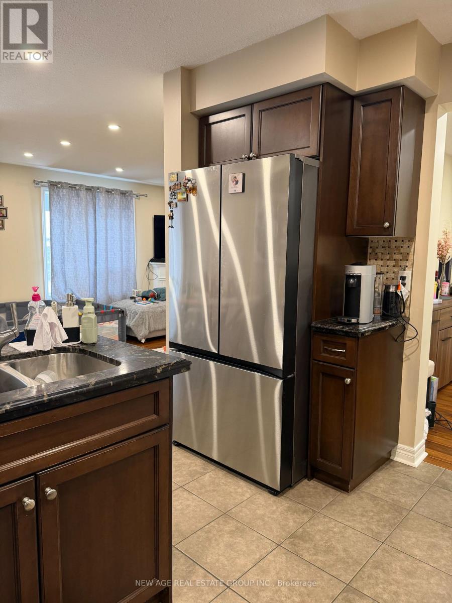 16 Linke Place, Guelph, Ontario  N1E 0G2 - Photo 8 - X12883396