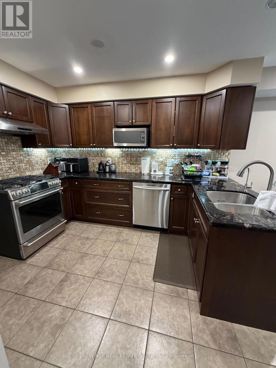 16 Linke Place, Guelph, Ontario  N1E 0G2 - Photo 9 - X12883396