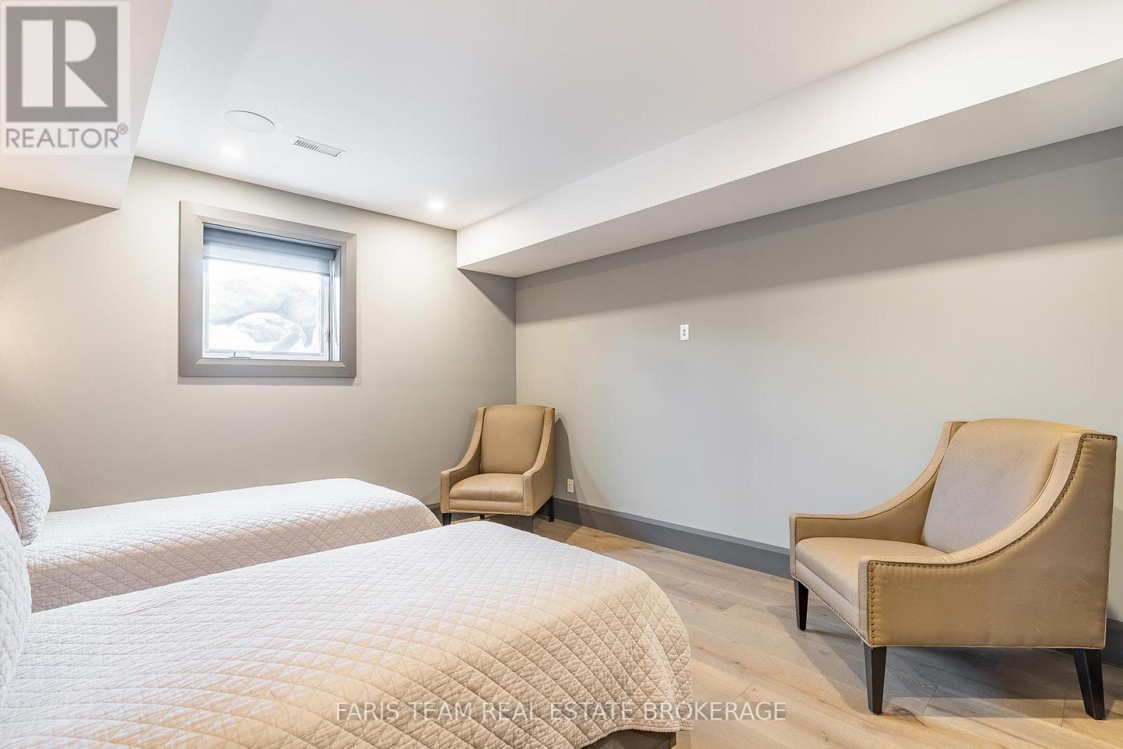 116 Arnot Crescent, Blue Mountains, Ontario  L9Y 0Z8 - Photo 34 - X12883430