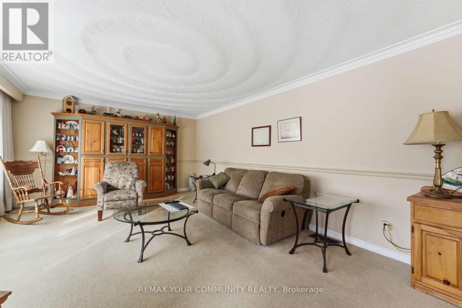 154 Hollingsworth Drive, King, Ontario  L7B 1G8 - Photo 15 - N12881454