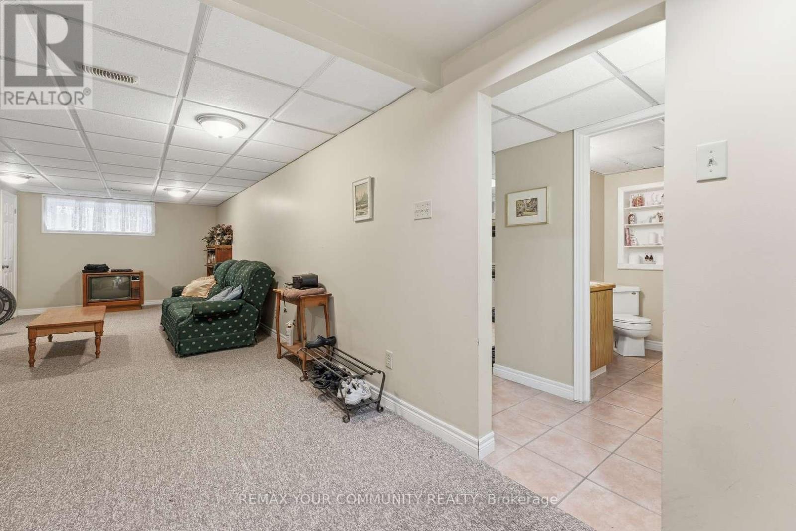 154 Hollingsworth Drive, King, Ontario  L7B 1G8 - Photo 30 - N12881454