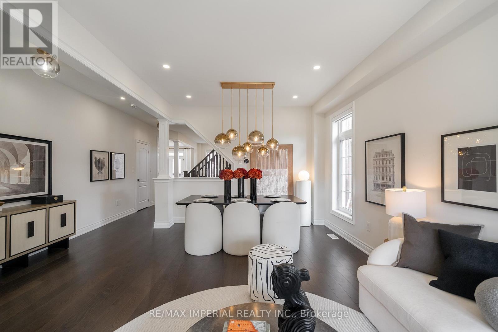 16 Boland Court, Aurora, Ontario  L4G 0W6 - Photo 9 - N12874196