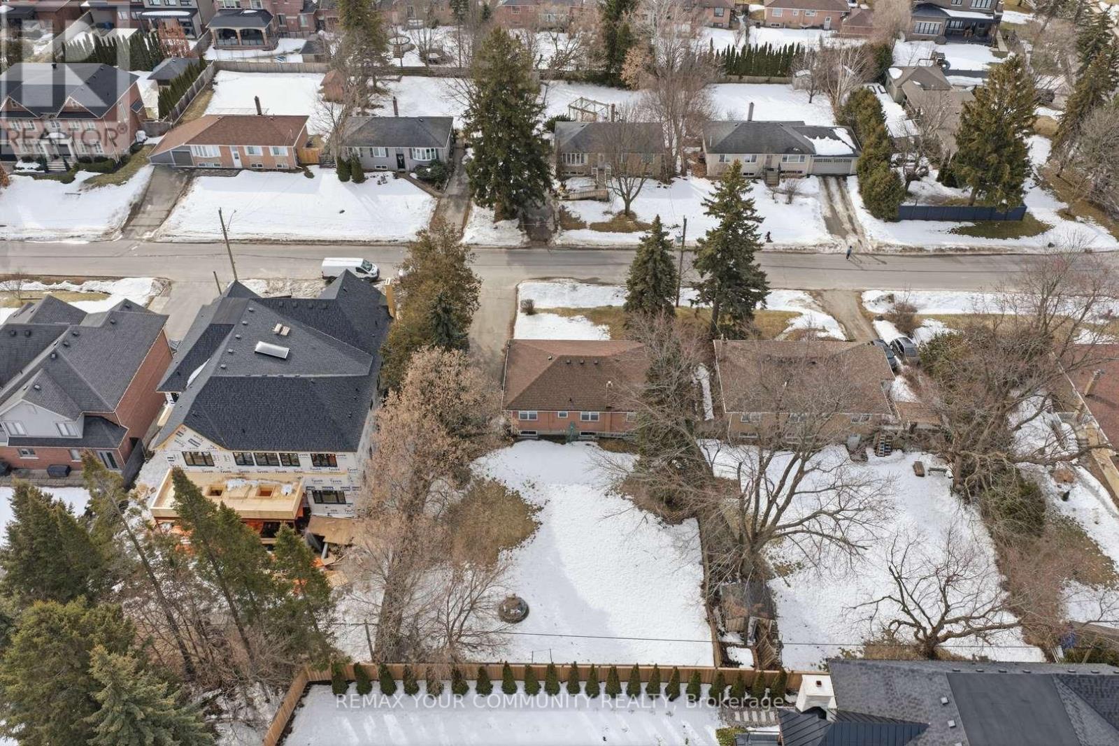 154 Hollingsworth Drive, King, Ontario  L7B 1G8 - Photo 39 - N12881454