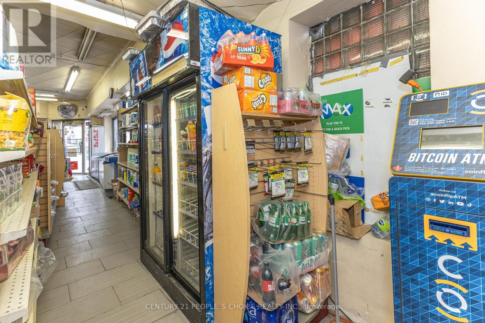 1835 Eglinton Avenue W, Toronto, Ontario  M6E 2J3 - Photo 11 - W12863344