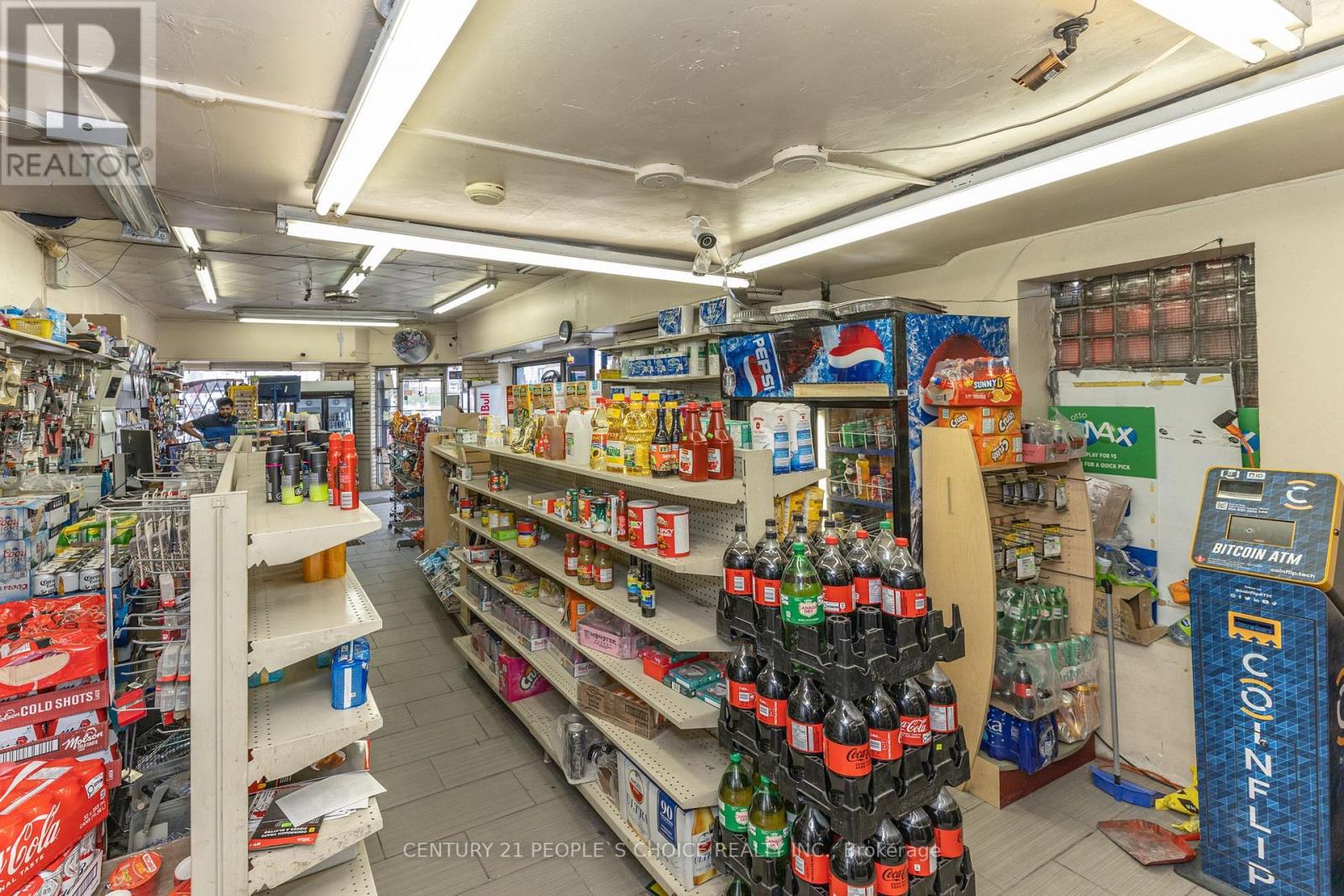 1835 Eglinton Avenue W, Toronto, Ontario  M6E 2J3 - Photo 9 - W12863344