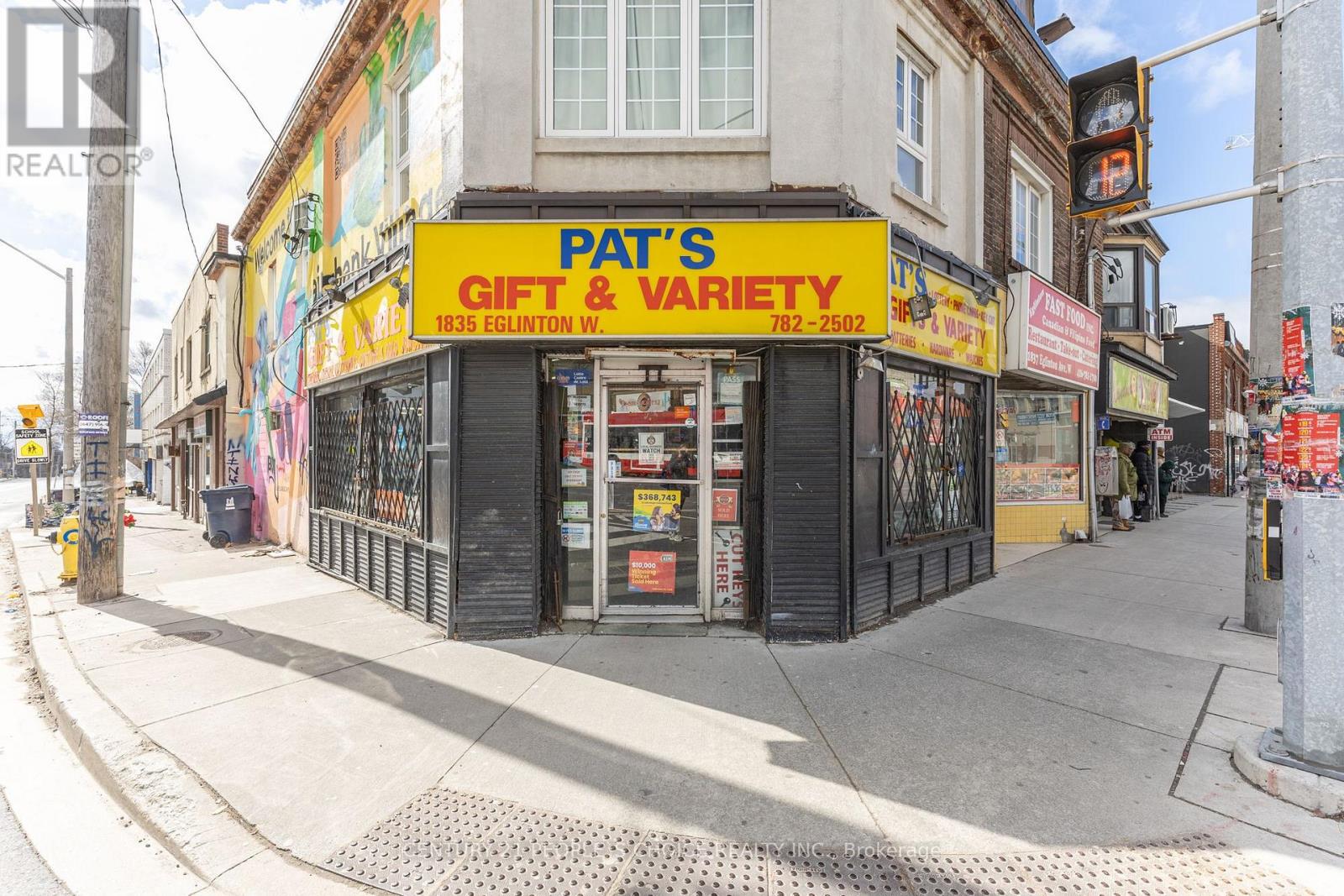 1835 Eglinton Avenue W, Toronto, Ontario  M6E 2J3 - Photo 3 - W12863344