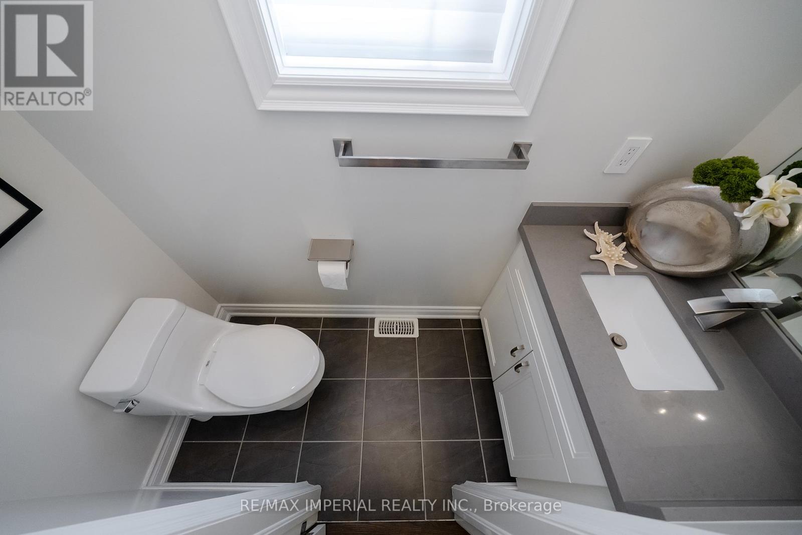 16 Boland Court, Aurora, Ontario  L4G 0W6 - Photo 35 - N12874196