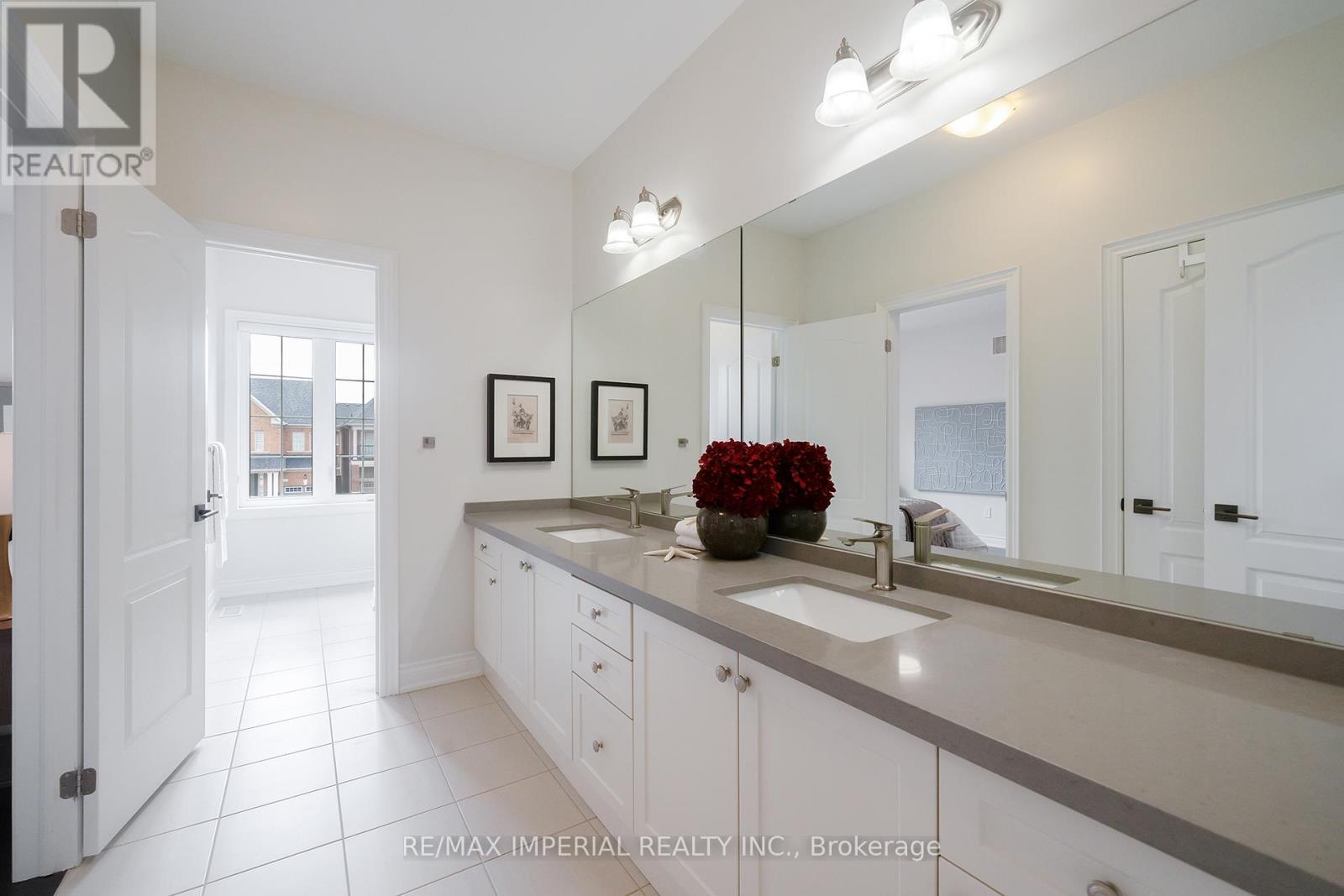 16 Boland Court, Aurora, Ontario  L4G 0W6 - Photo 30 - N12874196