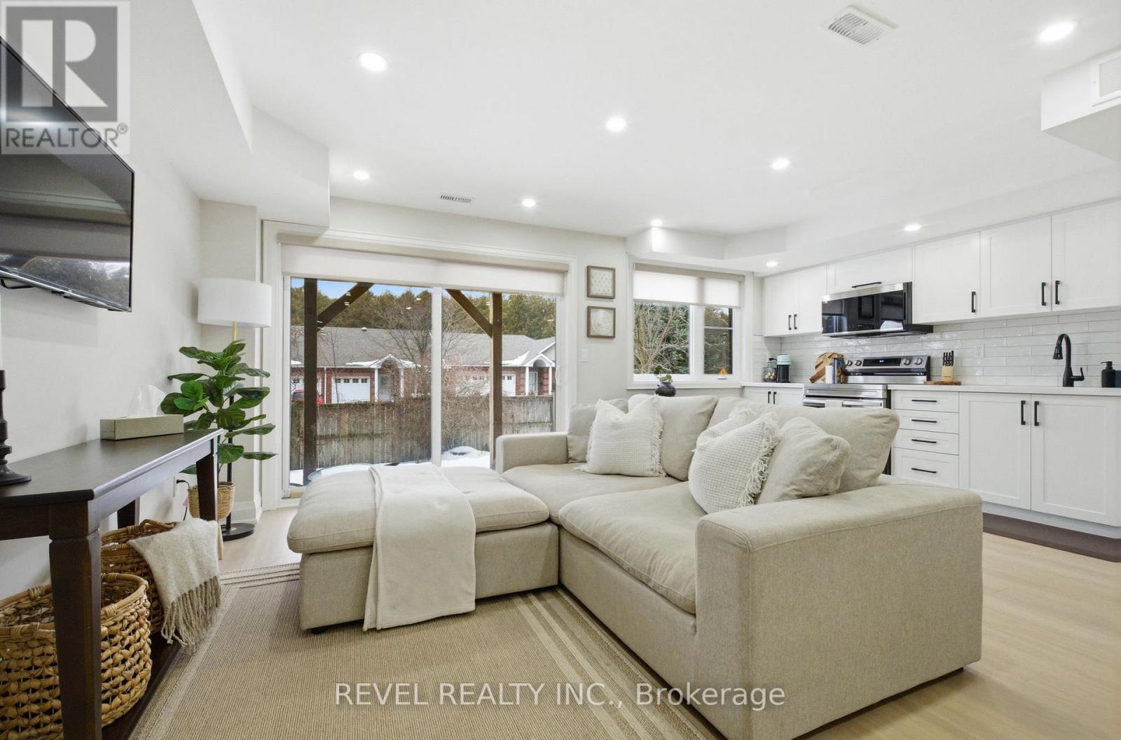 69 Pine Gate Place, Whitby (Williamsburg), Ontario  L1R 0S2 - Photo 12 - E12883478