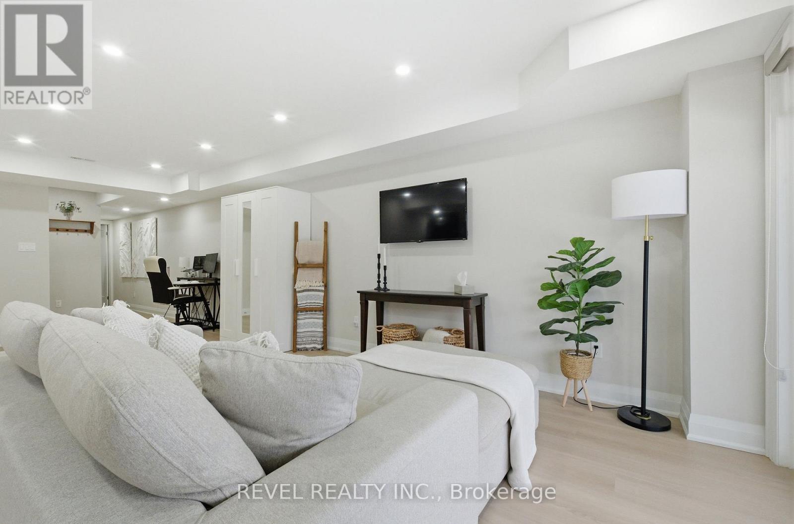 69 Pine Gate Place, Whitby (Williamsburg), Ontario  L1R 0S2 - Photo 7 - E12883478