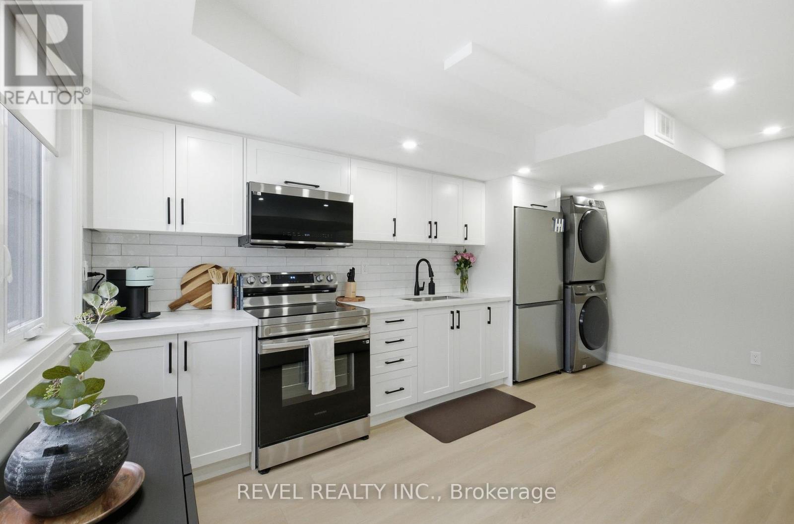 69 Pine Gate Place, Whitby (Williamsburg), Ontario  L1R 0S2 - Photo 8 - E12883478