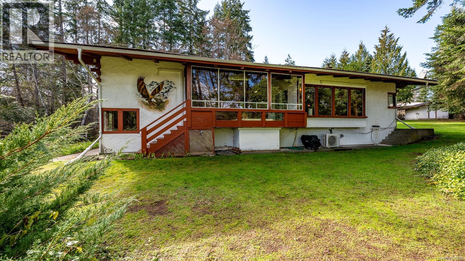 415 Holiday Rd, Fanny Bay, British Columbia  V0R 1W0 - Photo 14 - 1028048